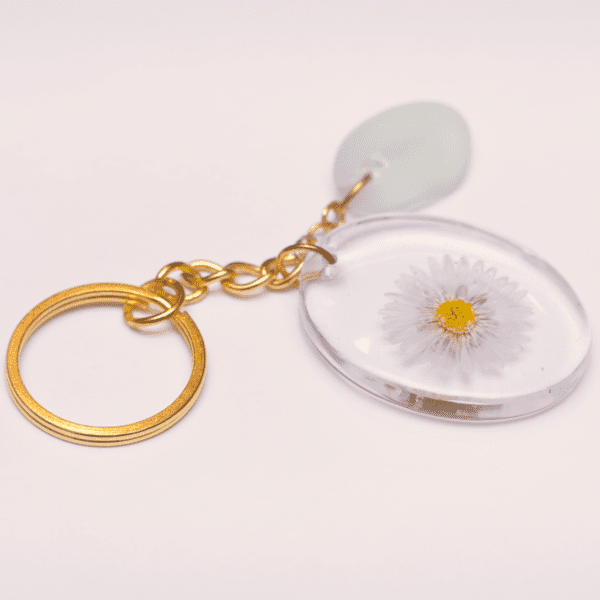 Keychain Daisy Flower/ White Glass