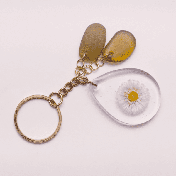 Keychain Daisy Flower/ Green Glass