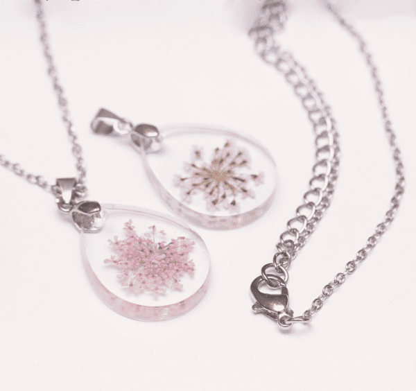 Necklace White Flowers / Pink Flowers - Image 3
